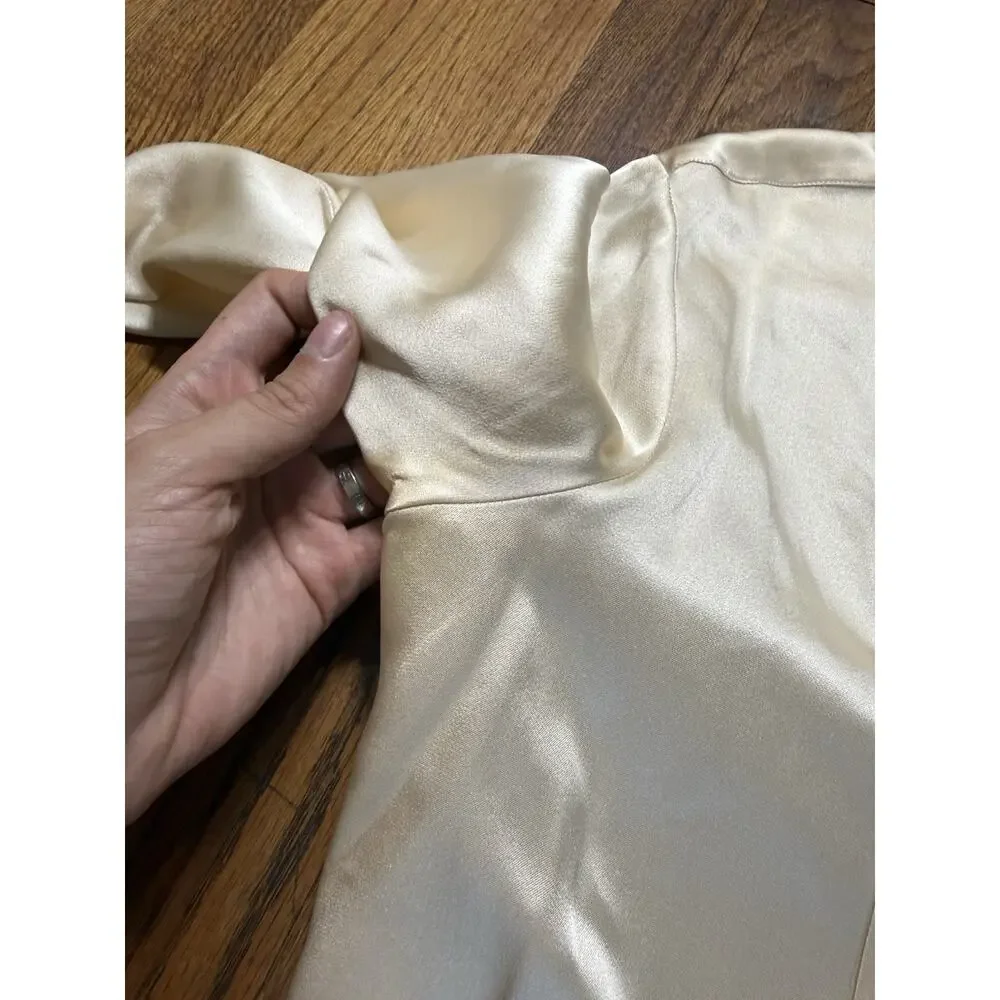 Need Clean!! Vintage CHANEL Boutique Silk Blouse Gold CC Buttons Size L C19